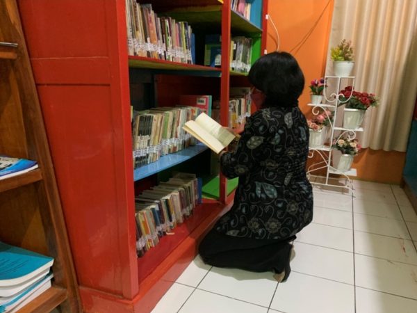 Penyiangan di Perpustakaan Kartini